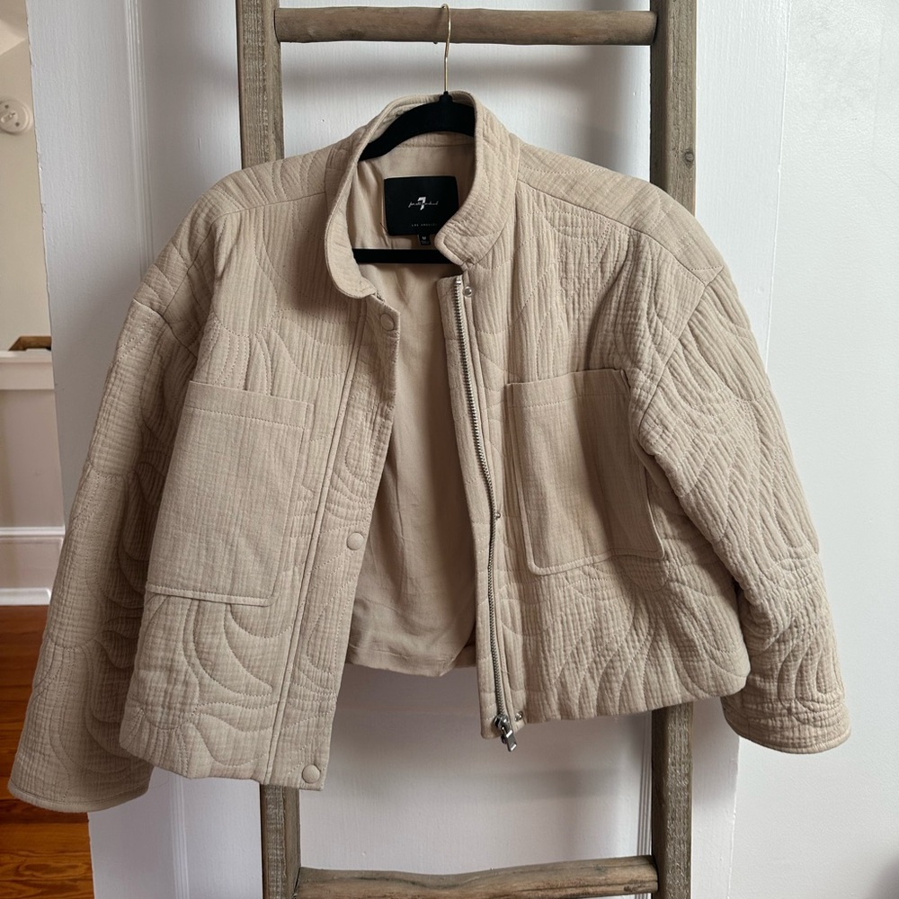 Quilted cropped jacket